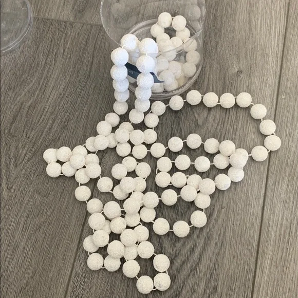 Vintage vintner frost Christmas holiday garland 9’ - Picture 2 of 3